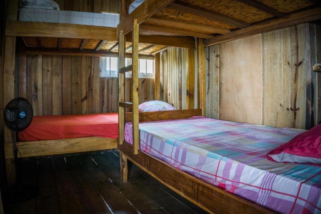Hostal On The Sea Bocas del Toro Exterior photo